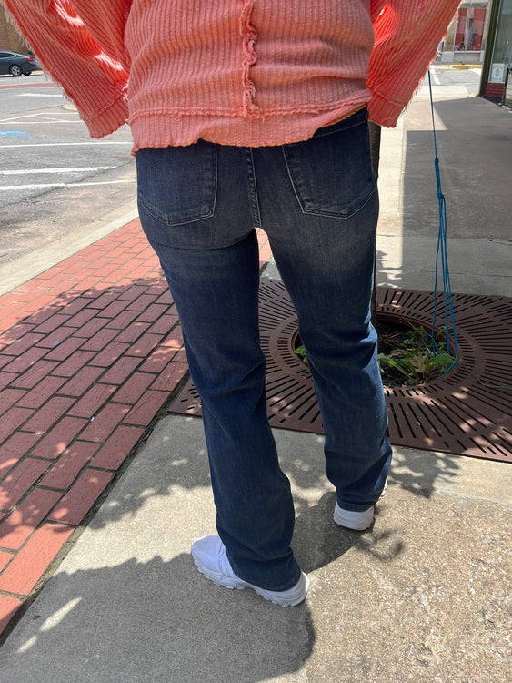 Judy Blue MR Tummy Control Straight Leg Jeans - Regular Sizes