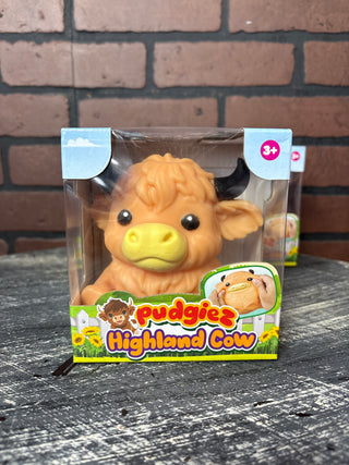 Pudgiez Highland Cow