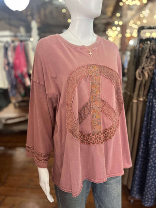 Easel Mauve 3/4 Sleeve Peace Patch Top - Regular Sizes