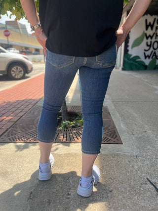 Judy Blue MR Capri With Side Slit - Plus Sizes