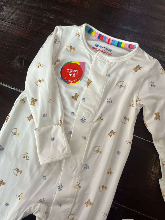 Magnetic Me Lullaby Lane Footie