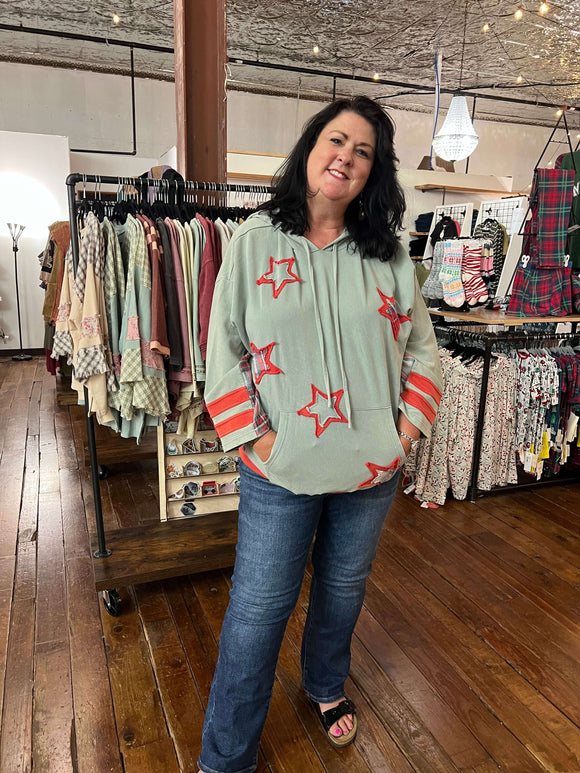 Easel Sage 3/4 Sleeve Star Patch Mineral Washed Hoodie Pullover - Plus Sizes