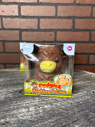 Pudgiez Highland Cow