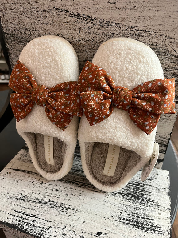 The Darling Effect Fuzzy Slippers - Betty Bow Fall Flora M/L