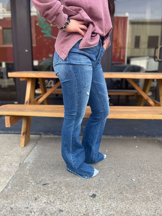 Judy Blue HW Contrast Wash Destroy Flare Jeans - Regular Sizes