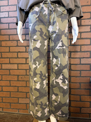 Mica Axolotl Camo High-Rise Jogger Ankle Wide