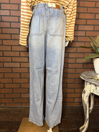 Judy Blue HW Featherweight Baggy Elasticated WB Jeans