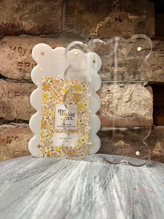The Darling Effect White Rectangle Scalloped Acrylic Picture Frame