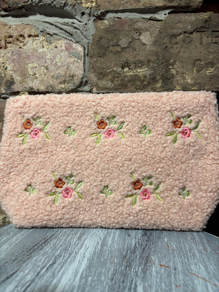 The Darling Effect Teddy Pouch Dainty Floral Pink