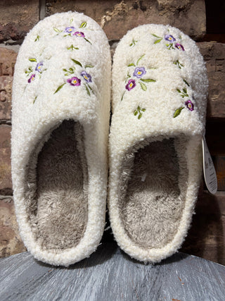 The Darling Effect Dainty Floral Purple Fuzzy Slippers