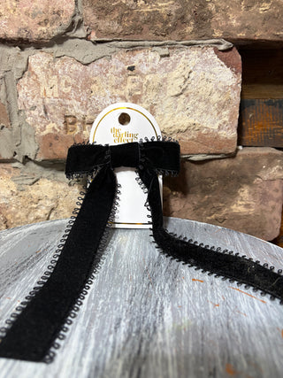 The Darling Effect Vintage Velvet Hair Bow - Black