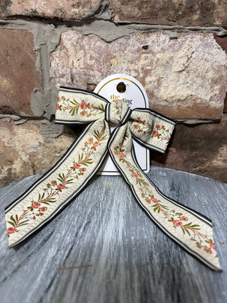 The Darling Effect Cottage Crush Hair Bow - Cream